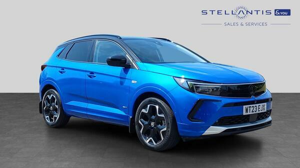 Vauxhall Grandland 1.6 14.2Kwh Ultimate Suv Plug-in Hybrid 
