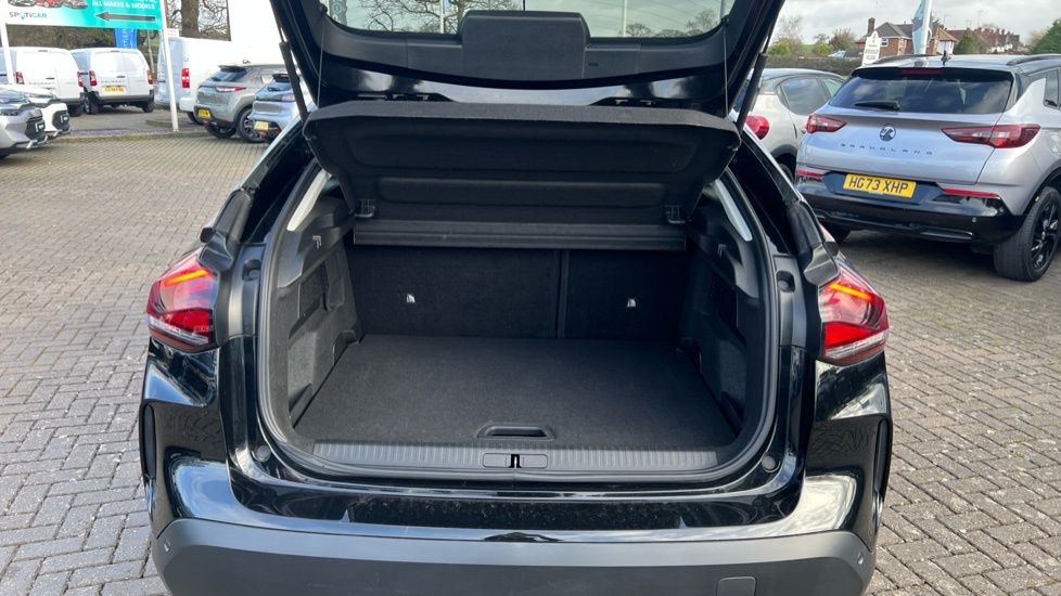 Citroen e-C4 50Kwh Shine Hatchback 136 Ps Black #19