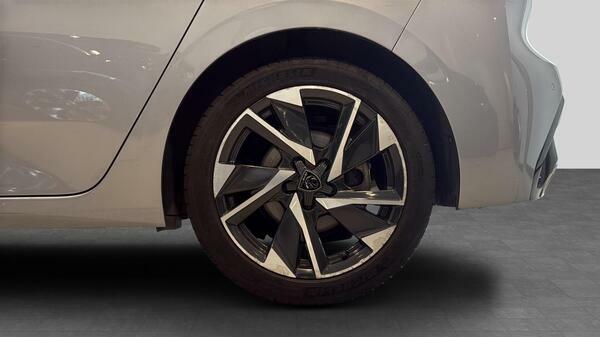 Peugeot 308 1.2 Puretech Allure Eat8 Red #13