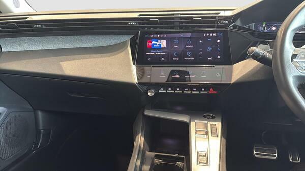 Peugeot 308 1.2 Puretech Allure Eat8 Red #36