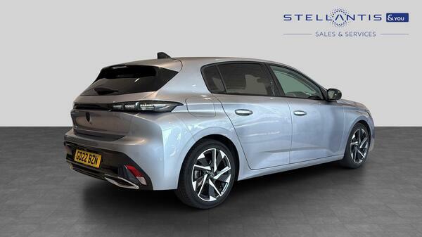 Peugeot 308 1.2 Puretech Allure Premium Hatchback E  #3