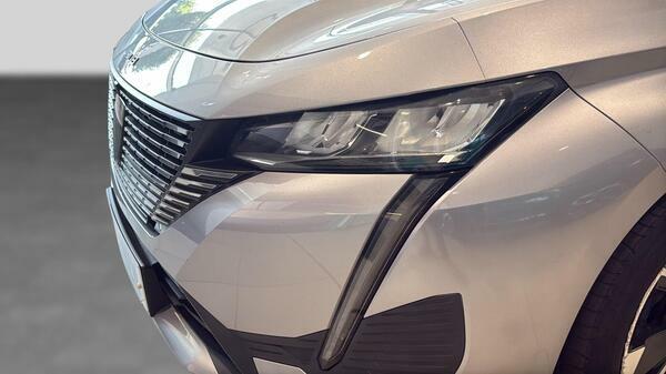 Peugeot 308 1.2 Puretech Allure Eat8 Red #9