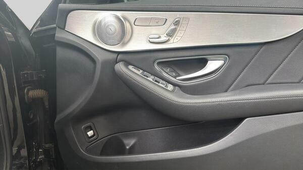 Mercedes-Benz C Class C220 D Sport Black #37