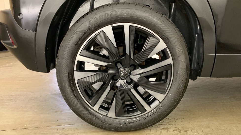Peugeot 2008 1.2 Puretech S S Allure Black #21
