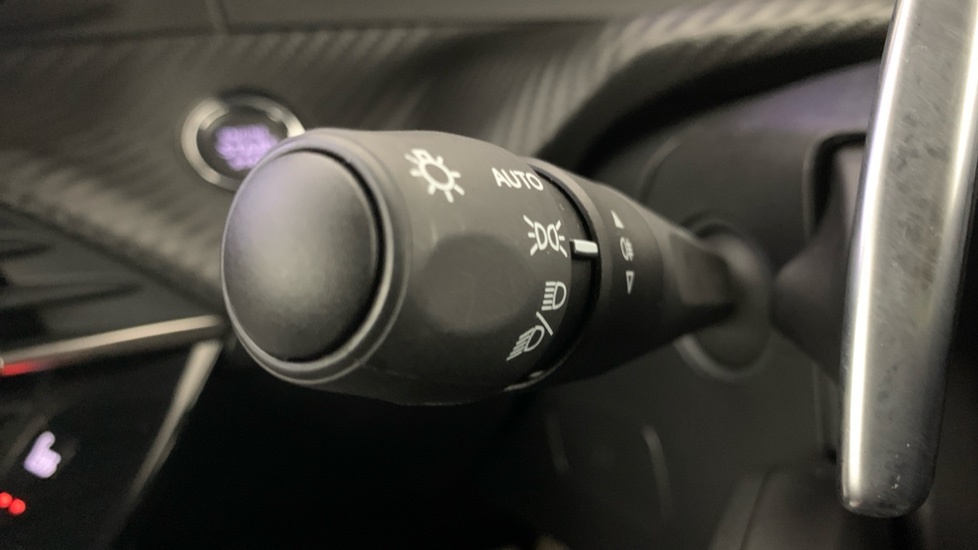 Peugeot 2008 1.2 Puretech S S Allure Black #19