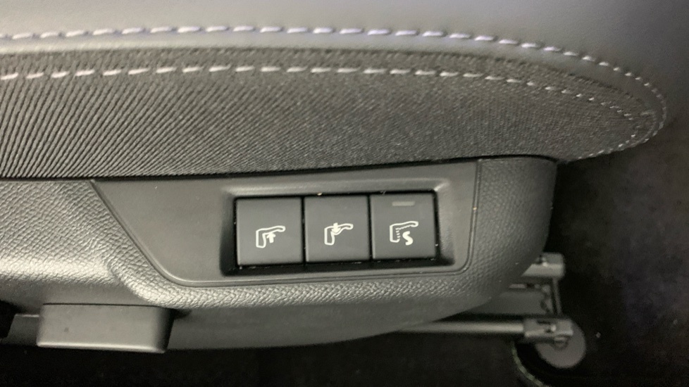 Peugeot 2008 1.2 Puretech S S Allure Black #59