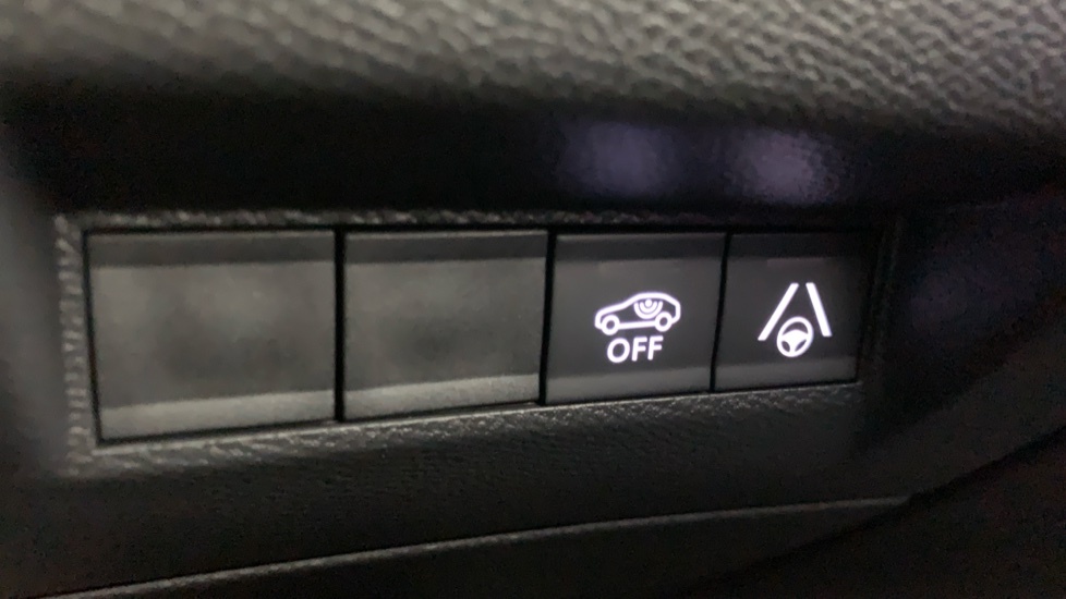 Peugeot 2008 1.2 Puretech S S Allure Black #22