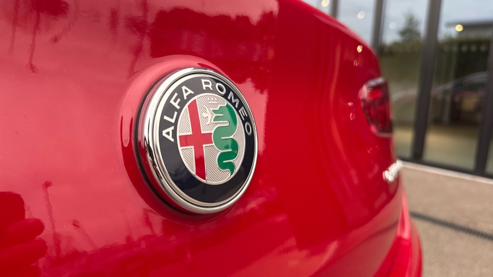 Alfa Romeo Giulietta Tb Multiair Super Tct Red #26