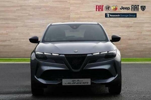 Alfa Romeo Junior 207Kw Elettrica Veloce 54Kwh Black #2