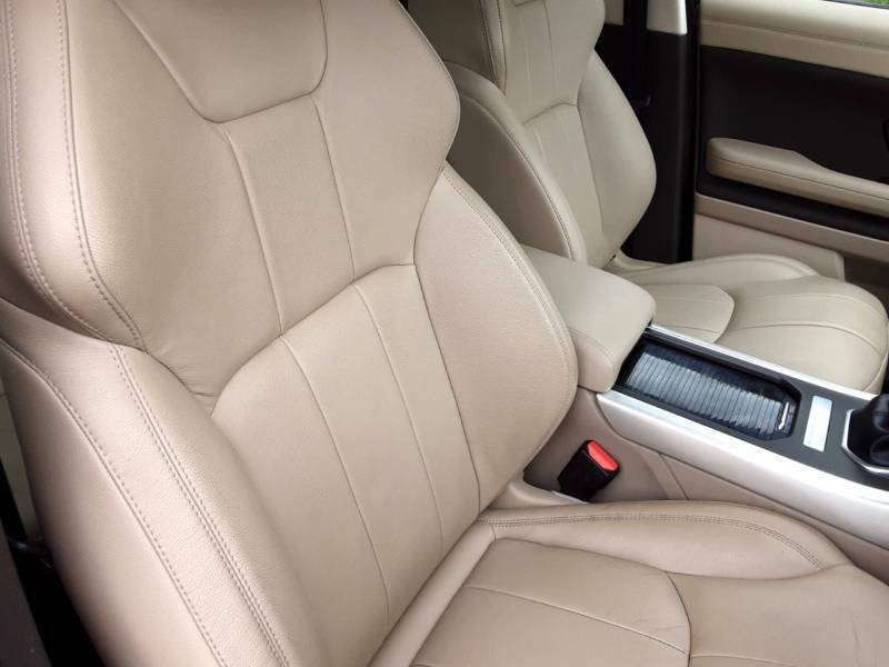Land Rover Range Rover Evoque 2.0 Ed4 Se Tech 2Wd Red #2