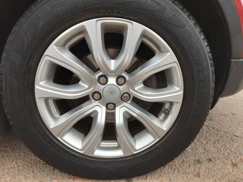 Land Rover Range Rover Evoque 2.0 Ed4 Se Tech 2Wd Red #4
