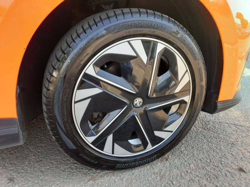 MG MG4 150Kw Trophy Ev Long Range 64Kwh Orange #2