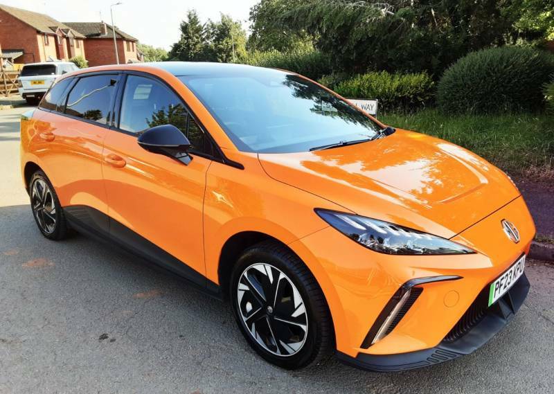MG MG4 150Kw Trophy Ev Long Range 64Kwh Orange