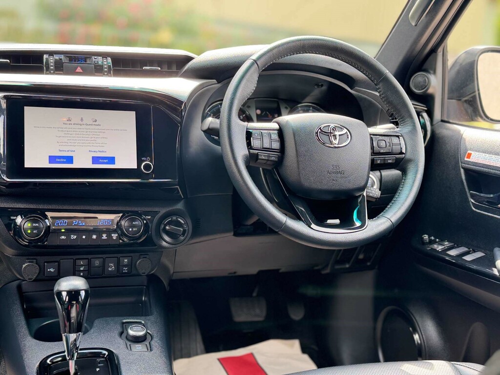 Toyota HILUX Invincible X Mhev 4Wd A 4Wd  #2