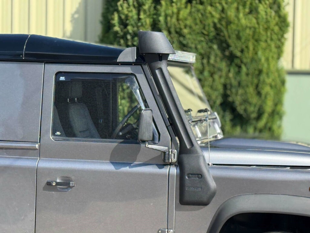 Land Rover Defender 90 90 Van Green #10