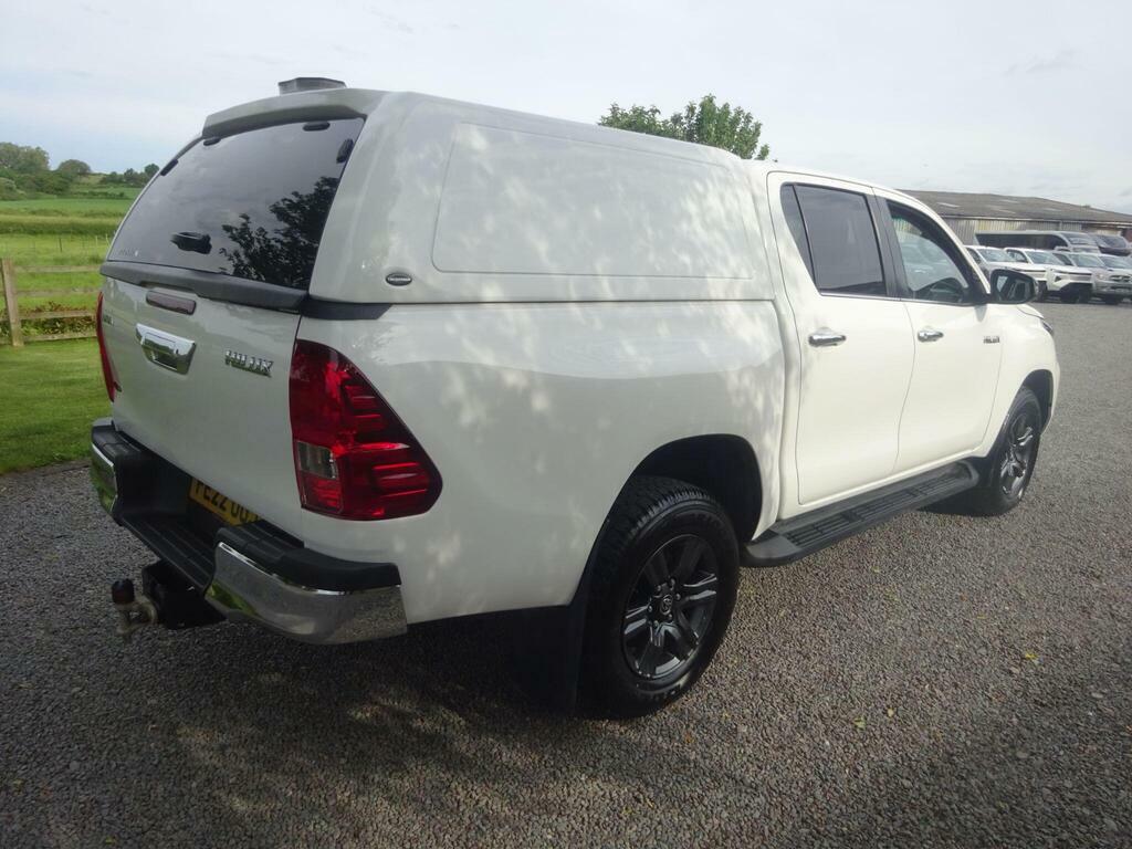 Toyota HILUX 2.4 D-4d Icon Pickup Double Cab Silver #4