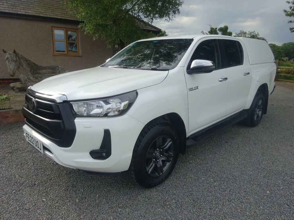 Toyota HILUX 2.4 D-4d Icon Pickup Double Cab Silver