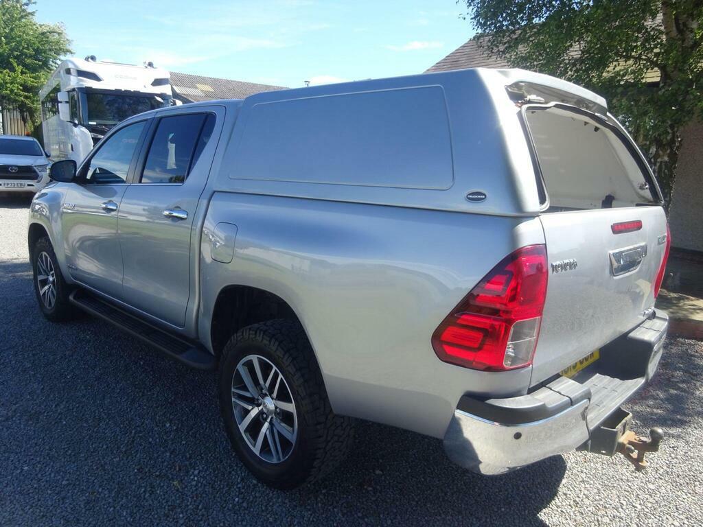 Toyota HILUX 2.4 D-4d Invincible Pickup Double Cab Silver #5