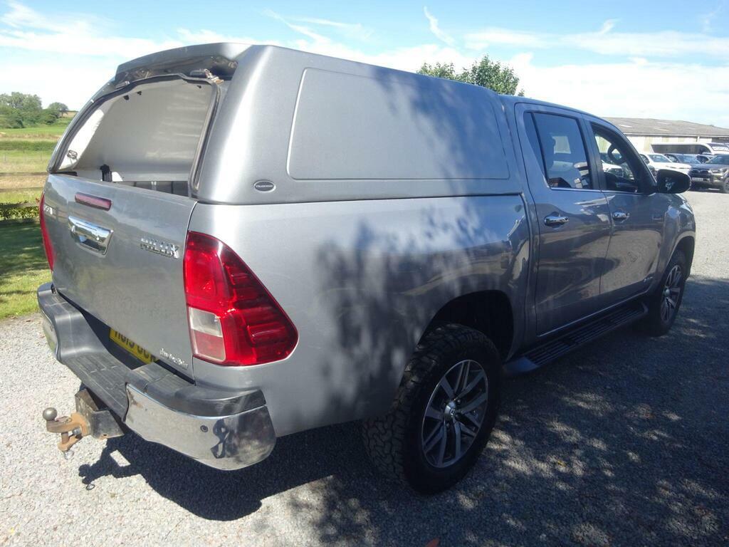 Toyota HILUX 2.4 D-4d Invincible Pickup Double Cab Silver #4