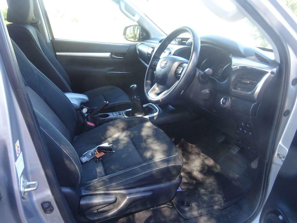 Toyota HILUX Active Extra Cab Pick Up 2.4 D-4d Blue #10