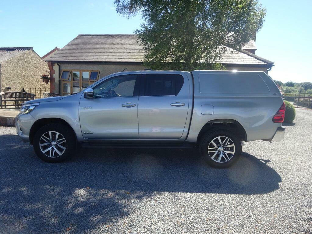 Toyota HILUX 2.4 D-4d Invincible Pickup Double Cab Silver #6