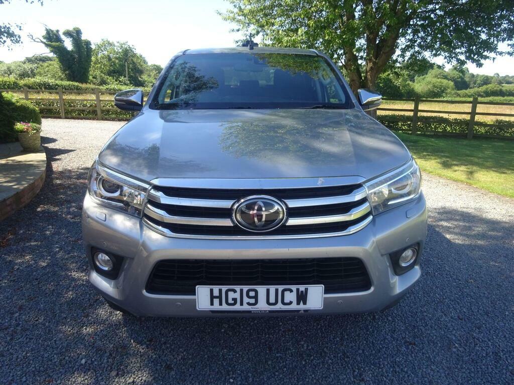 Toyota HILUX 2.4 D-4d Invincible Pickup Double Cab Silver #2
