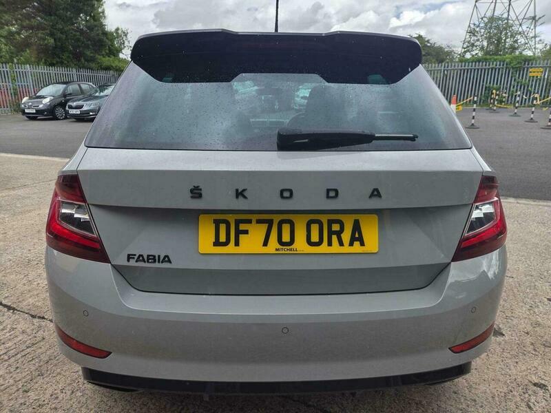 Skoda Fabia 1.0 Tsi Monte Carlo Grey #4