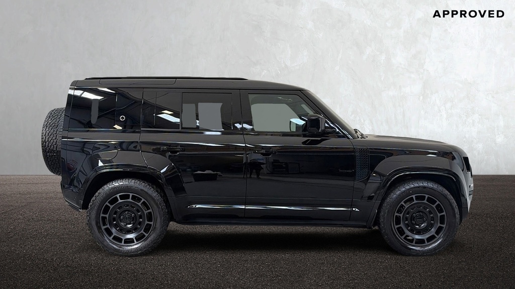 Land Rover Defender 110 P635 110 #4