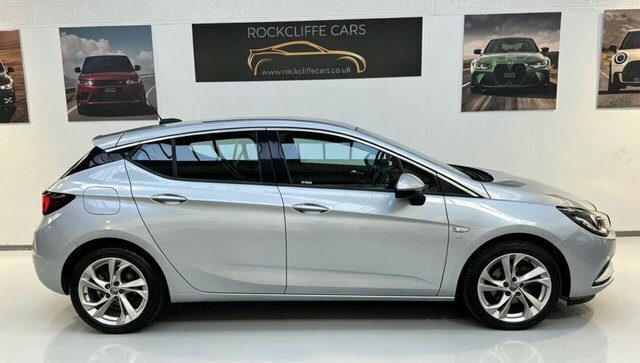 Vauxhall Astra Turbo Sri Hatchback DP17YLC Silver #2
