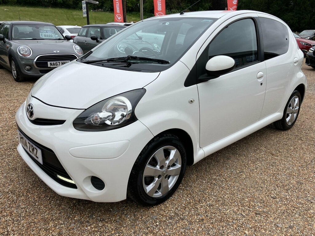 Toyota Aygo 1.0 5Dr. Low Miles. White. Sup White