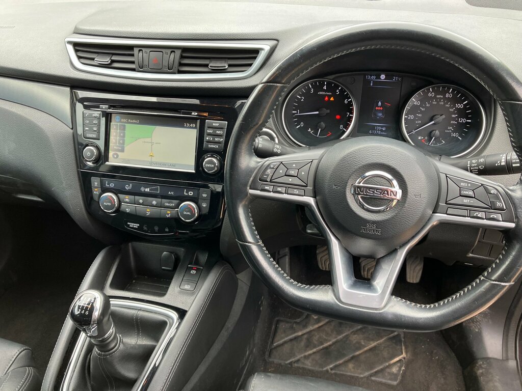 Nissan Qashqai 1.2 N-connecta. High Spec. Nice Family Car CE18DVY Black #6