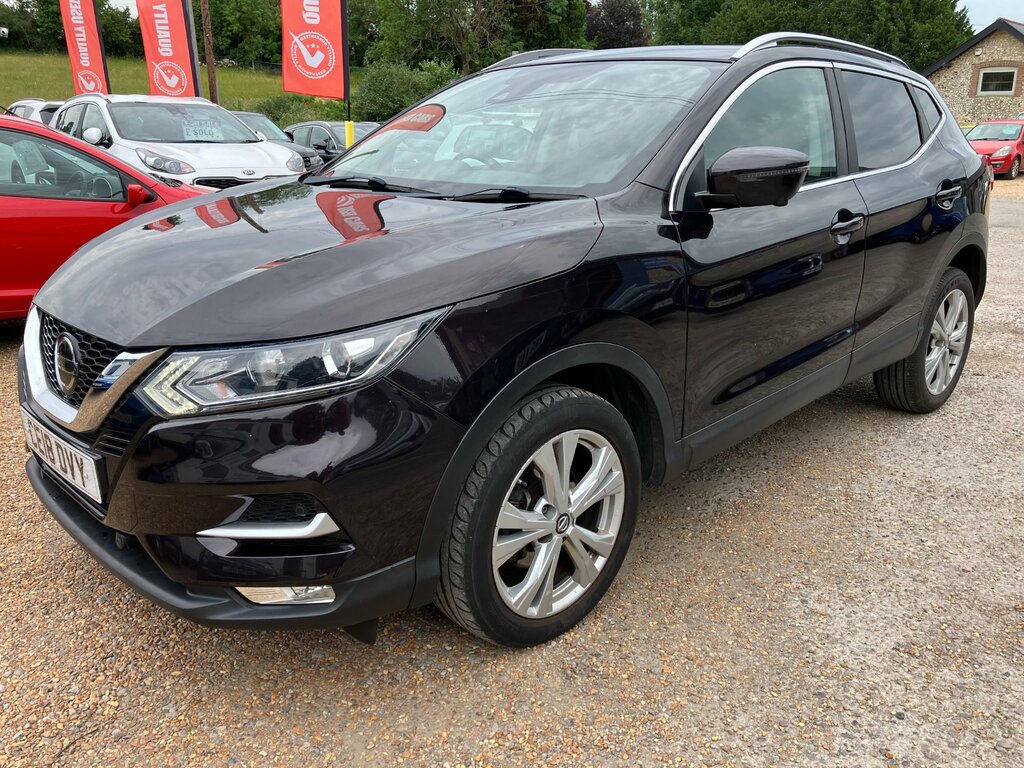 Nissan Qashqai 1.2 N-connecta. High Spec. Nice Family Car CE18DVY Black