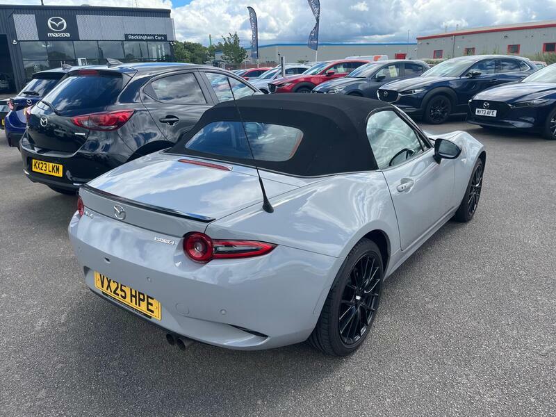 Mazda MX-5 Mx-5 1.5 132 Exclusive-line Convertible Blue #7