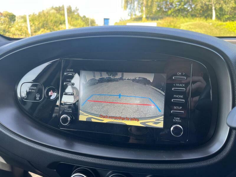 Toyota Aygo X Automatic White #2