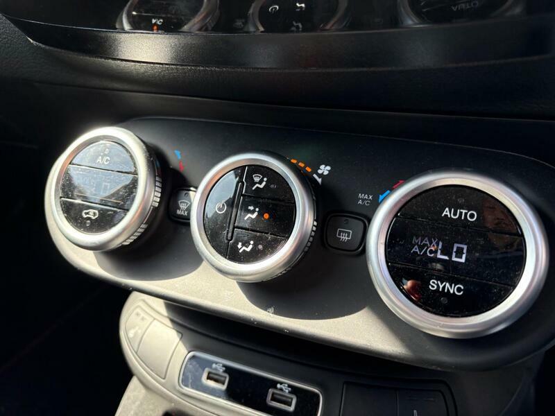 Fiat 500X Hybrid White #8