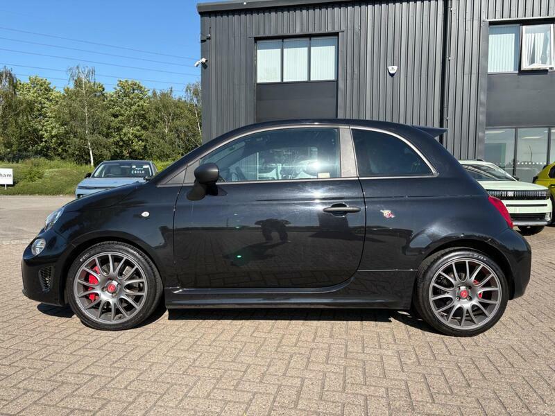 Abarth 695 695 BT23GSU Black #2