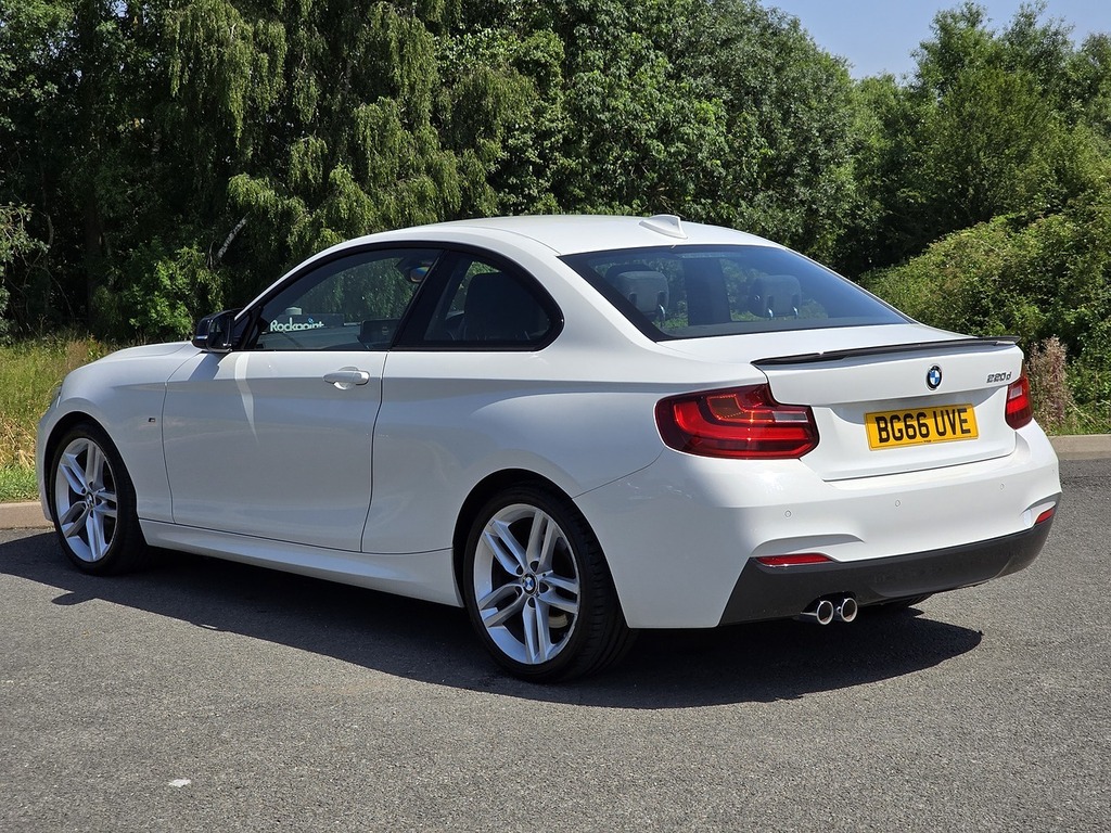BMW 2 Series 220D M Sport White #2