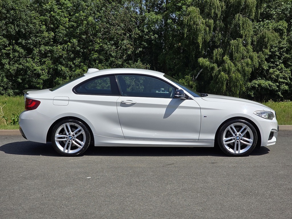 BMW 2 Series 220D M Sport White #5