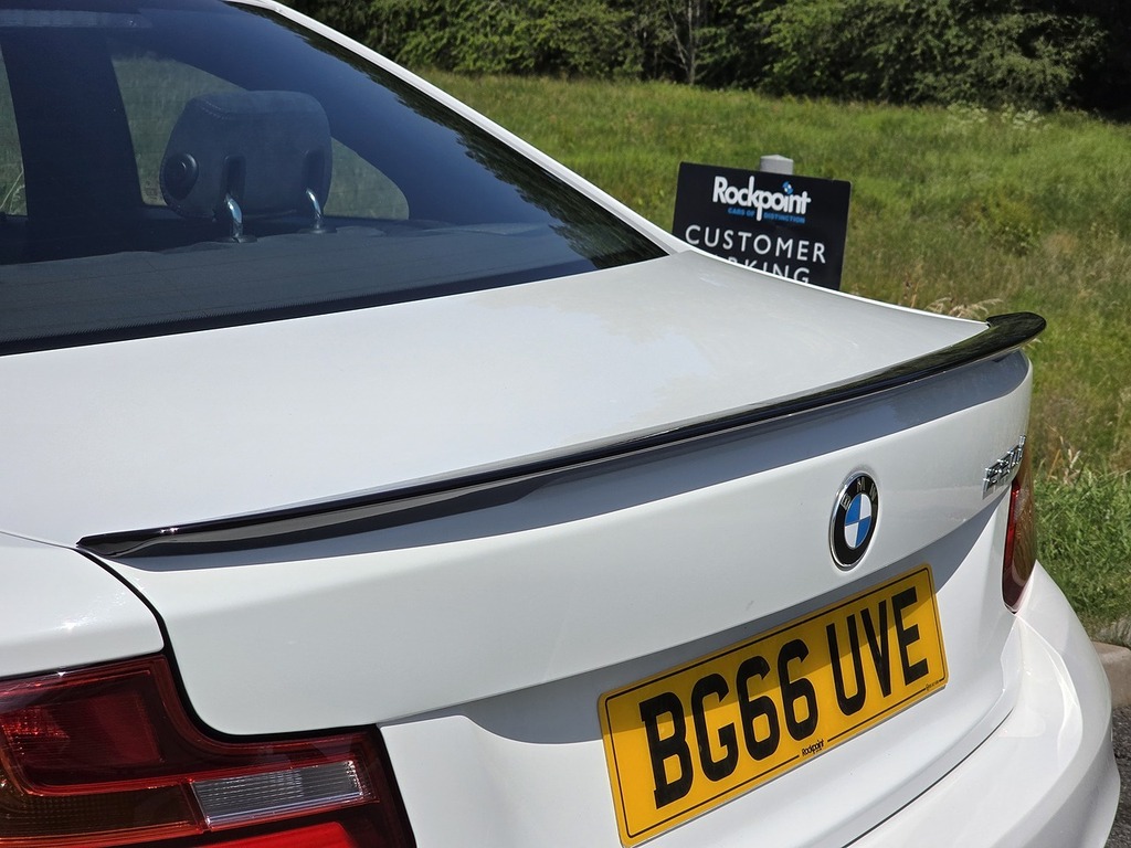 BMW 2 Series Se White #40