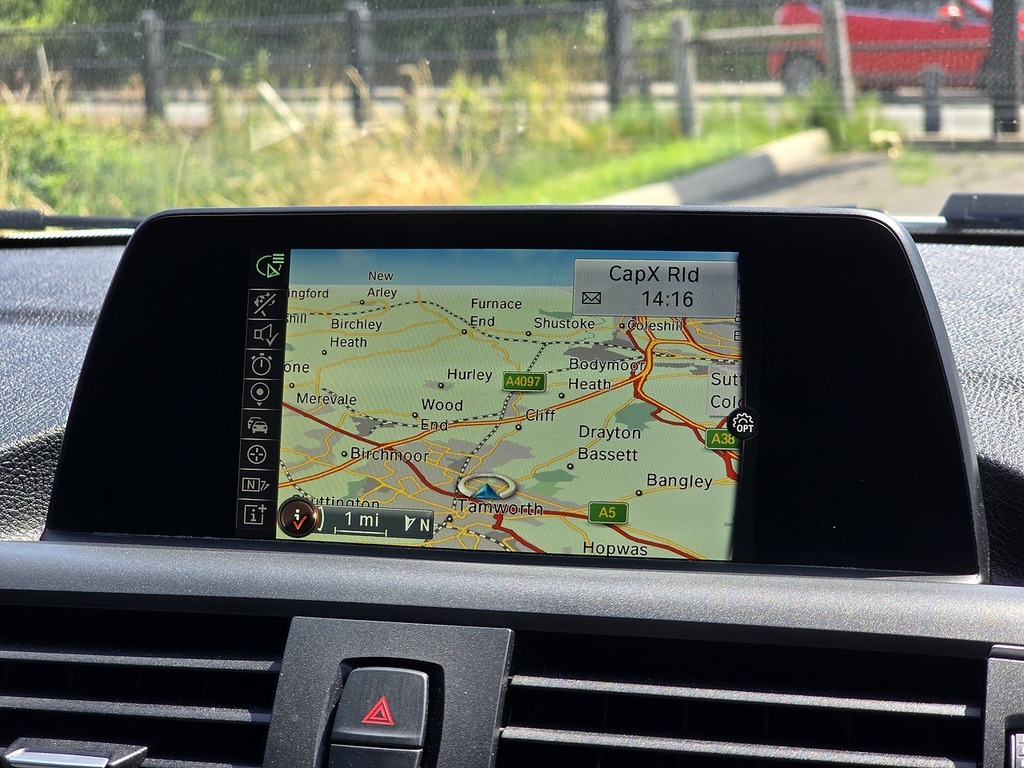 BMW 2 Series Se White #15