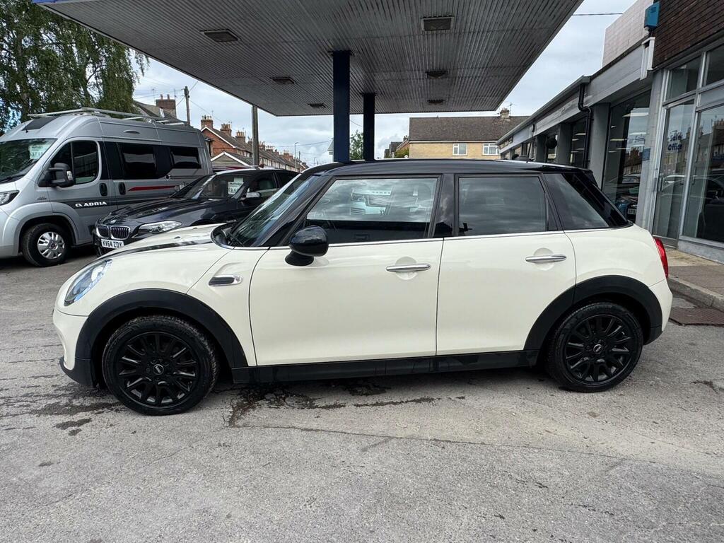 Mini Hatch  Black #9