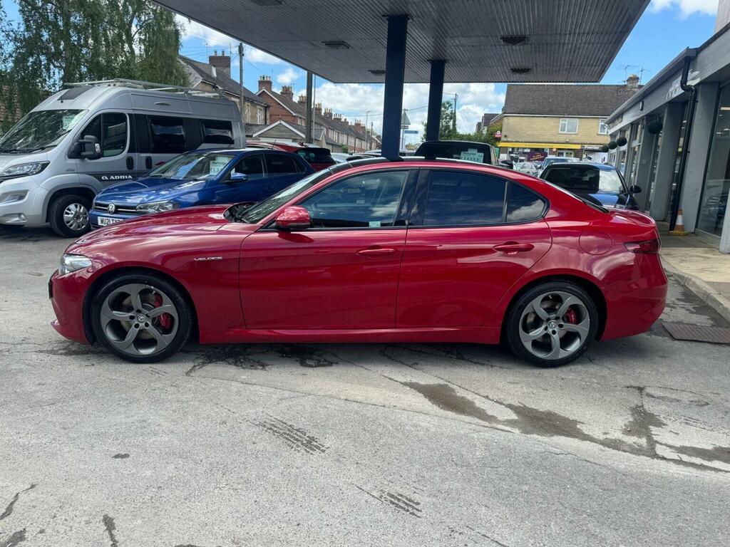 Alfa Romeo Giulia White #13