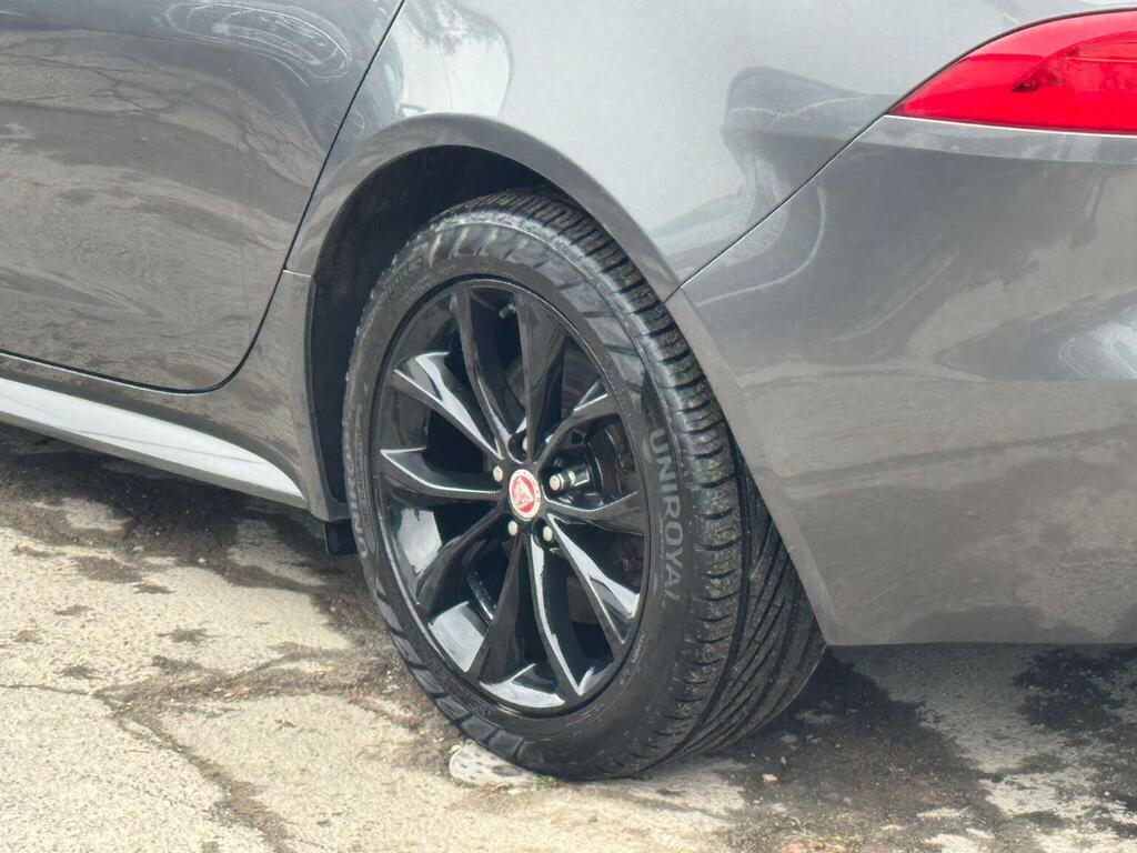 Jaguar XF Xf V6 S D Red #8