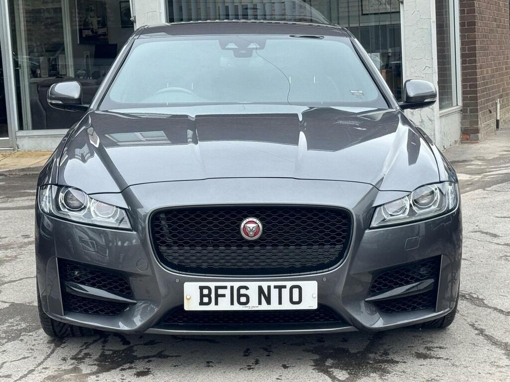 Jaguar XF Xf V6 S D Red #15