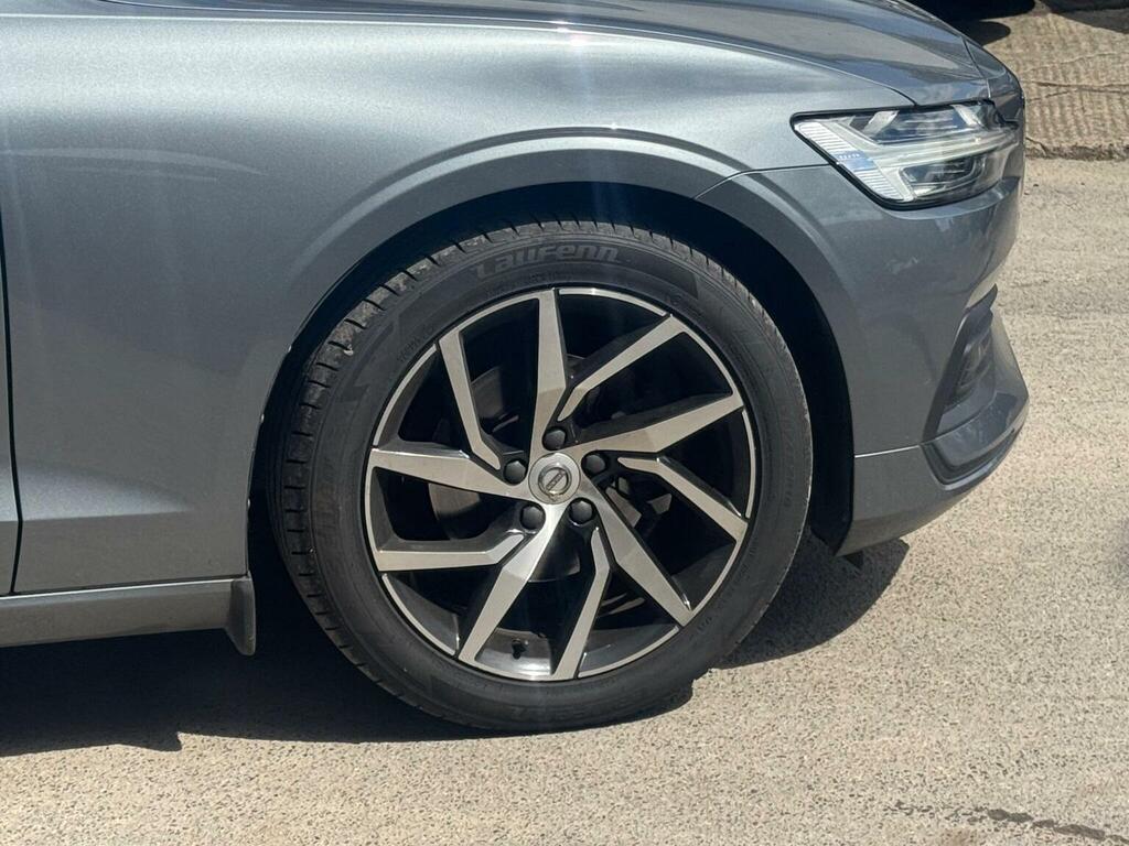 Volvo V60 2.0 T4 Momentum Plus Euro 6 Ss Grey #5