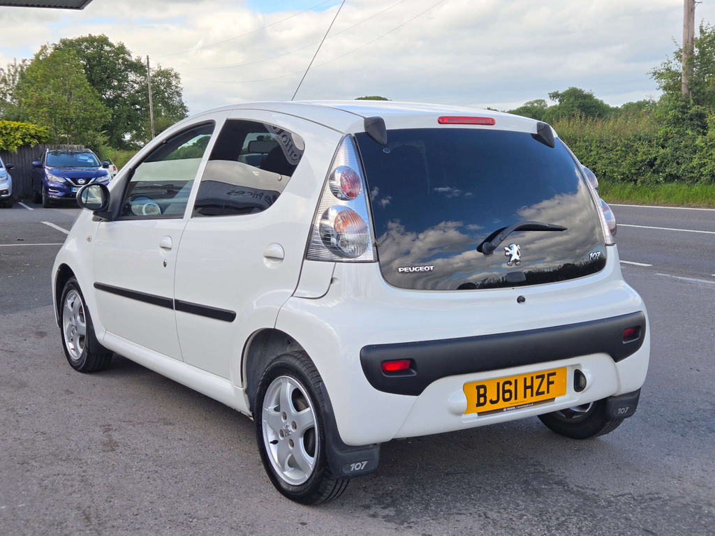 Peugeot 107 Sportium #4