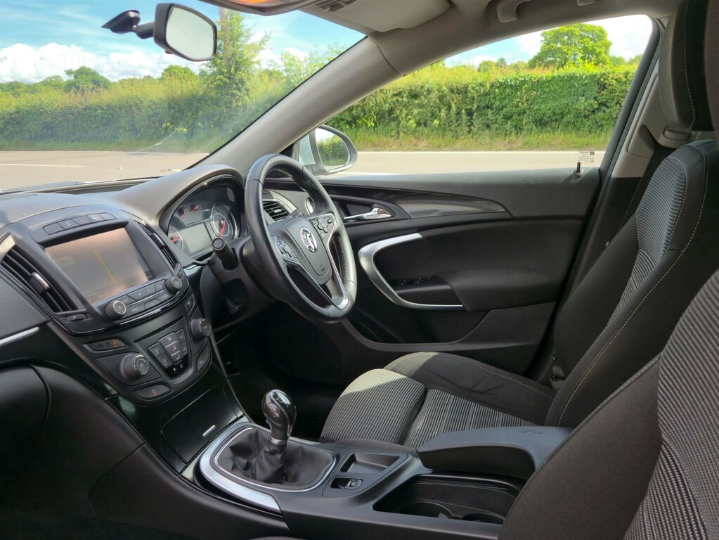 Vauxhall Insignia 1.6 Cdti Sri VX Line Nav Red #28