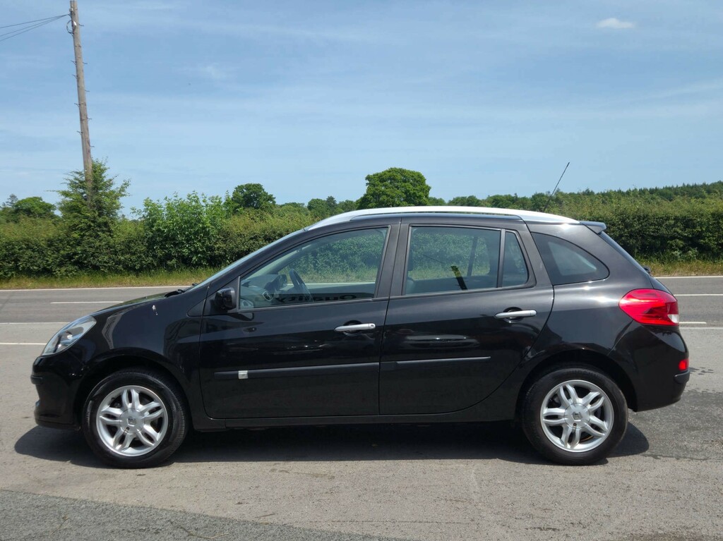 Renault Clio 1.1 Expression 16V 75 Bhp Silver #3