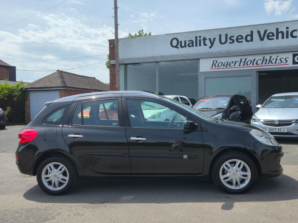 Renault Clio 1.1 Expression 16V 75 Bhp Silver #8