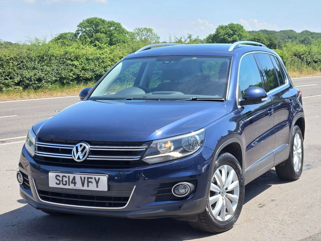 Volkswagen Tiguan Suv Black #1